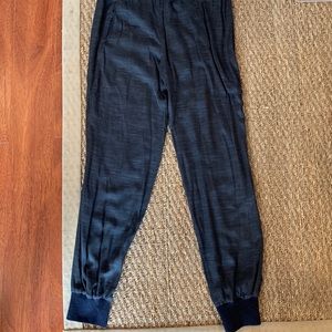 Vince women’s small navy trouser jogger style